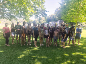 Adolescentes do CRAS de Vanini participam de confraternização de encerramento das atividades