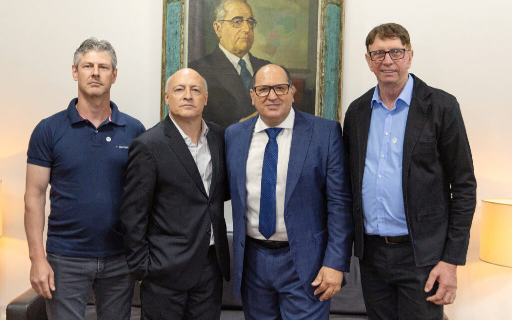 Prefeito e secretário da Fazenda prestigiam posse do novo presidente da Assembleia Legislativa