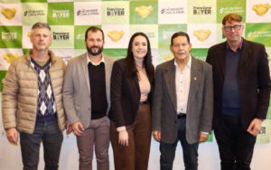 Comitiva participa de encontro com lideranças políticas em Porto Alegre
