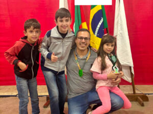 Vanini conquista importantes resultados em torneio de xadrez durante a FENACHIM
