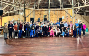 Grupo Arco Íris promoveu almoço em homenagem ao Dia dos Pais